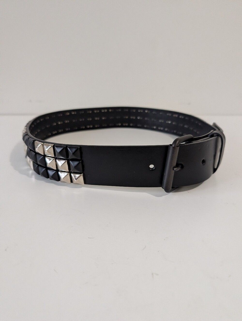 Hot Topic Bonded Leather Studded Belt: Checkered 3 Rows Pyramid Studs 38